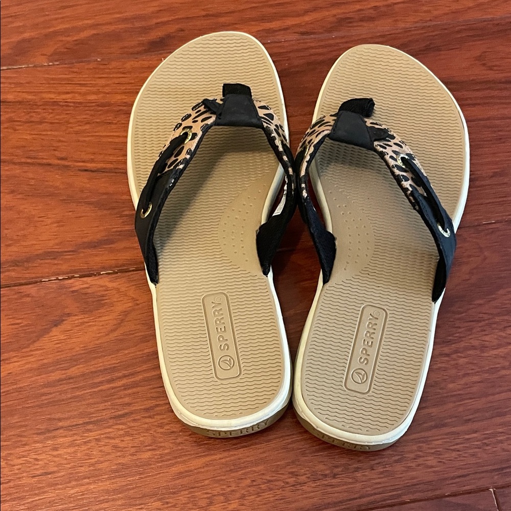 NWOT! Sperry Women's Leopard Print Sandals